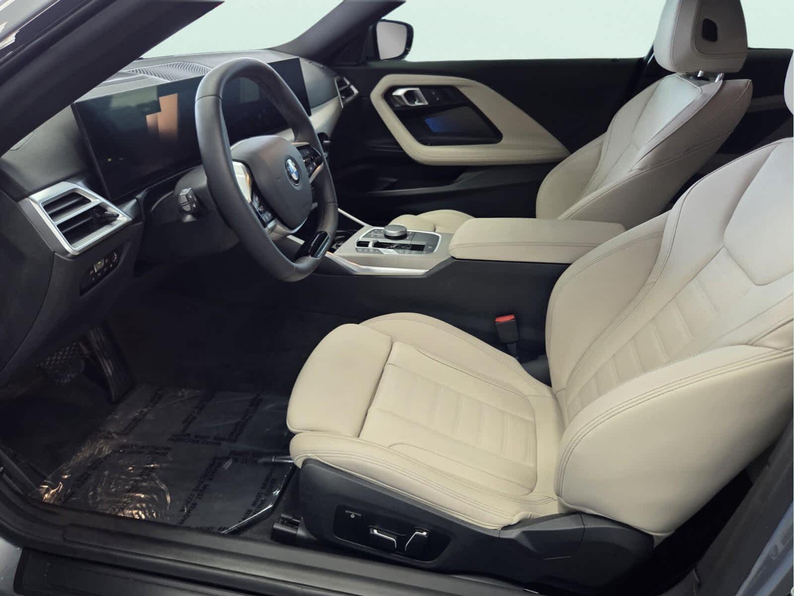 2026 BMW 230i 230i