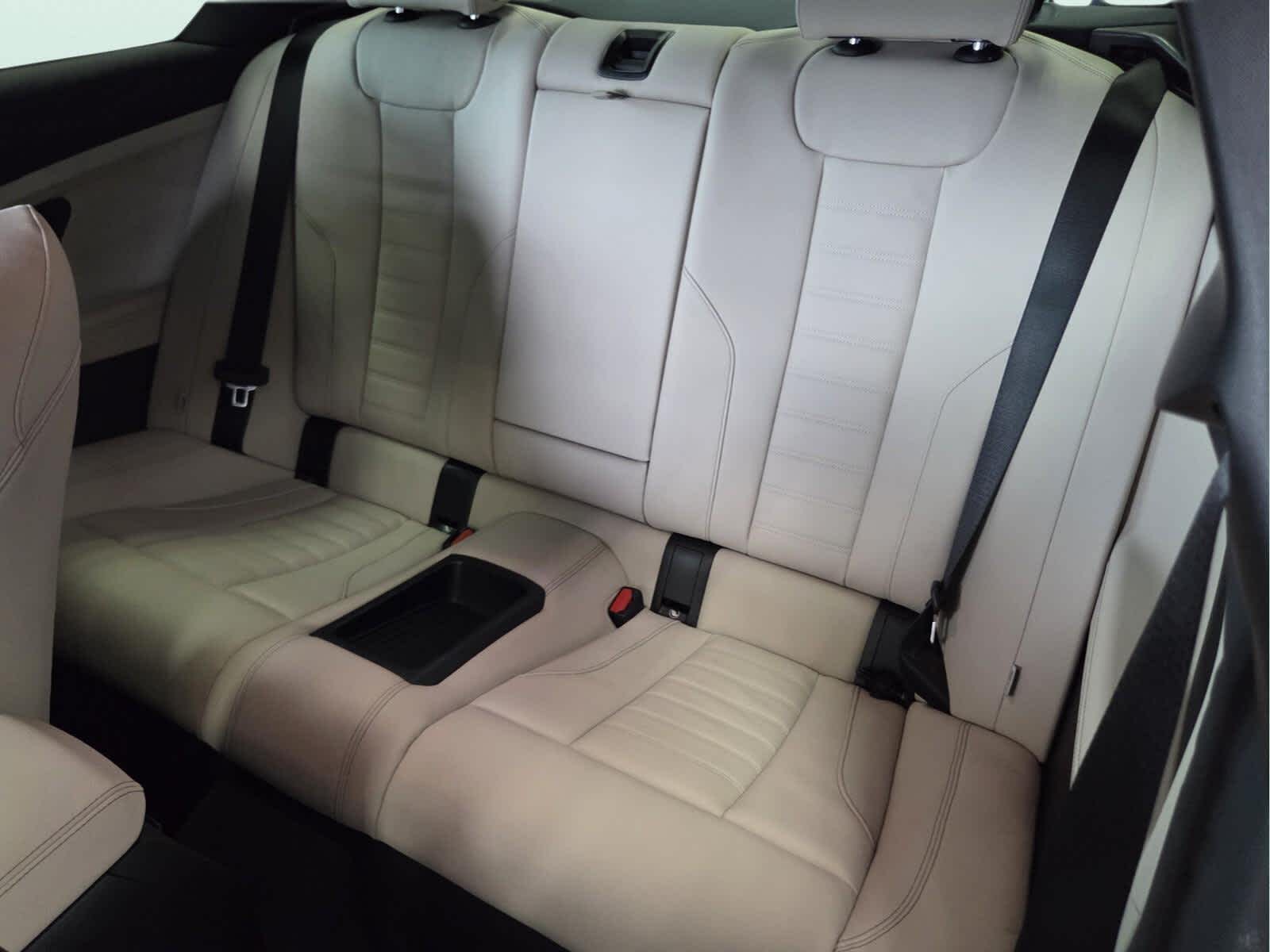 2026 BMW 230i 230i