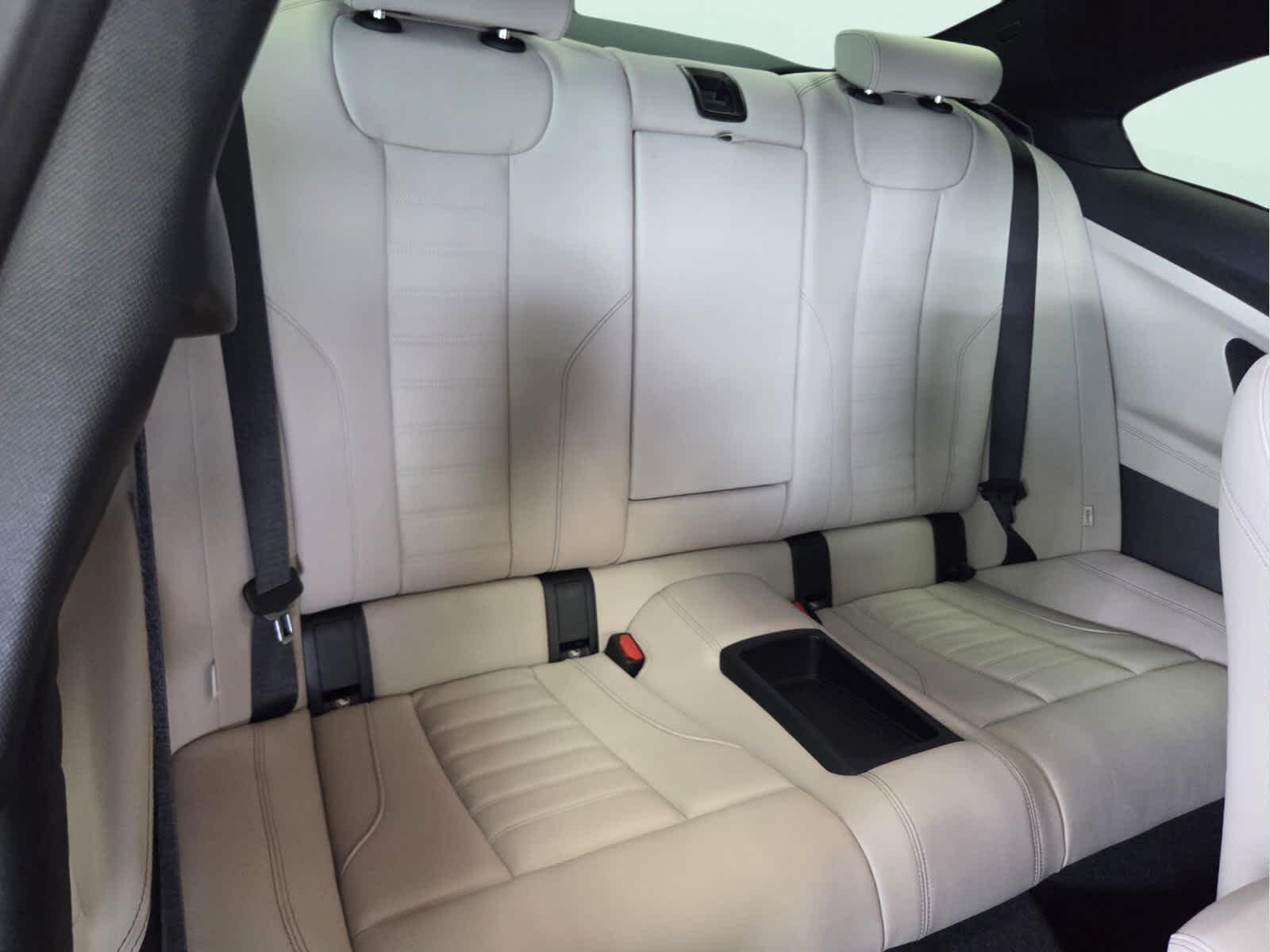 2026 BMW 230i 230i