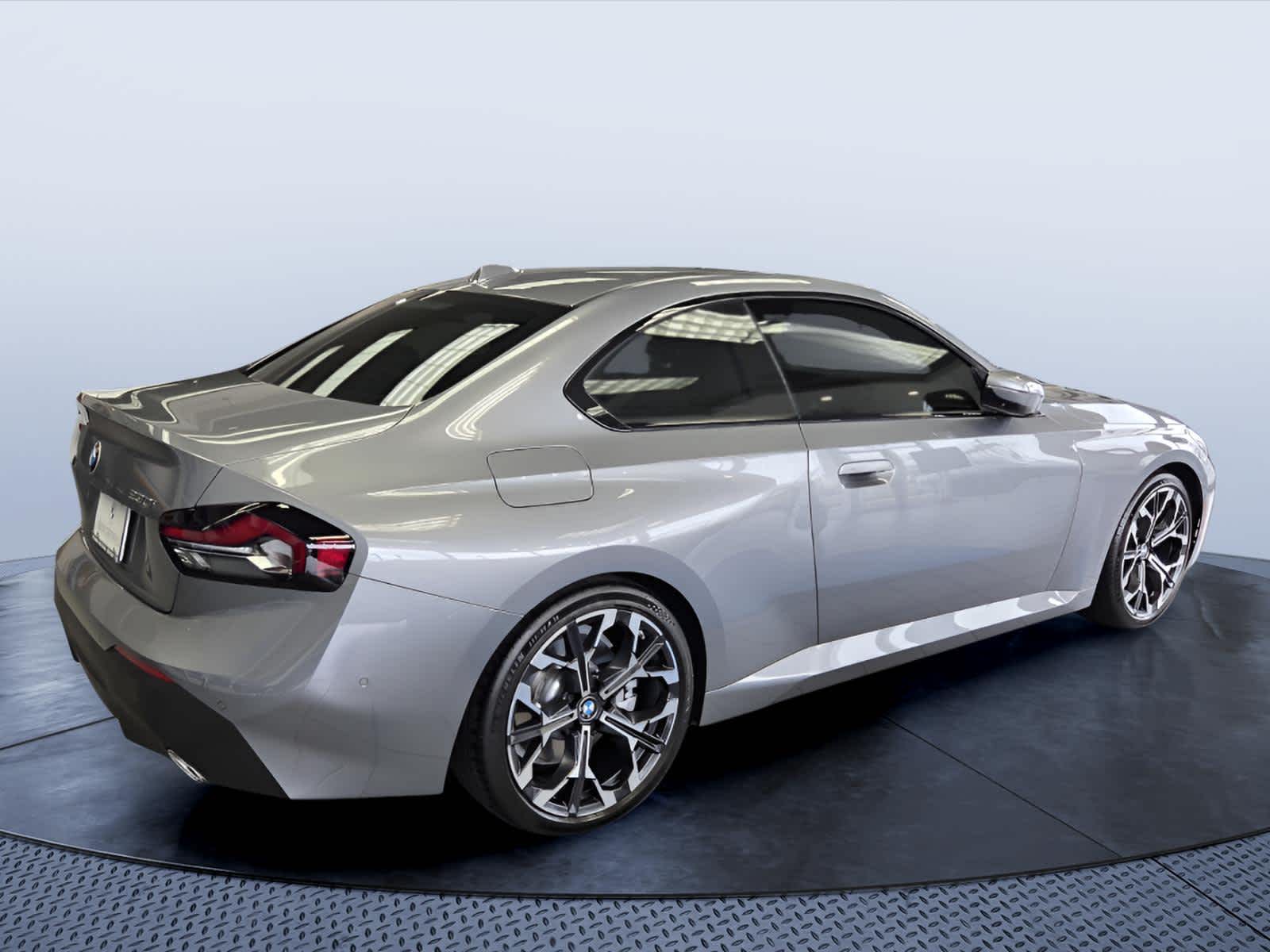 2026 BMW 230i 230i