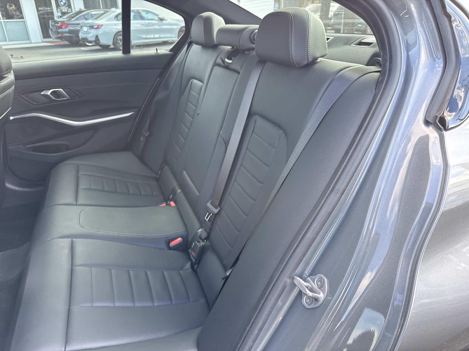 2025 BMW 3 Series 330i