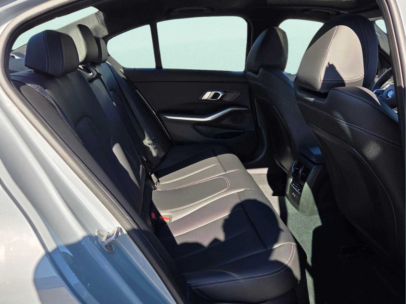 2026 BMW 330i NA 330i NA