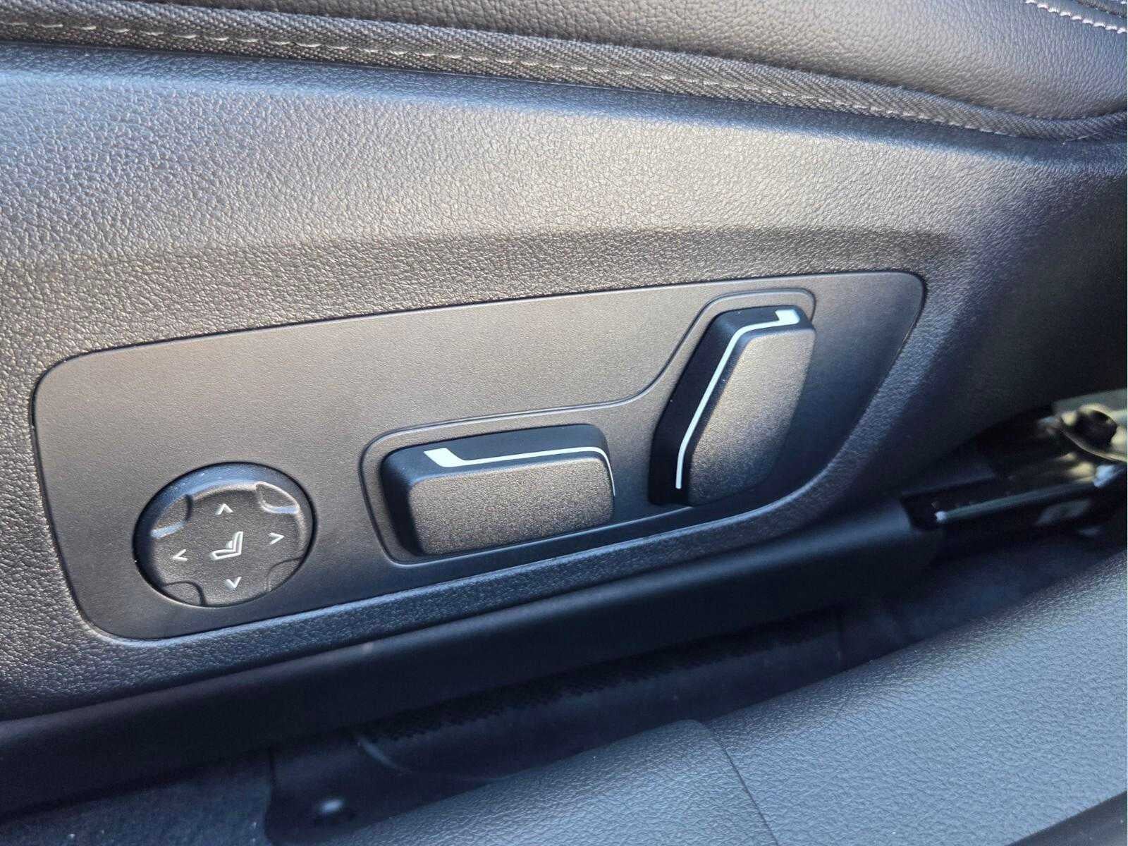 2026 BMW 330i NA 330i NA