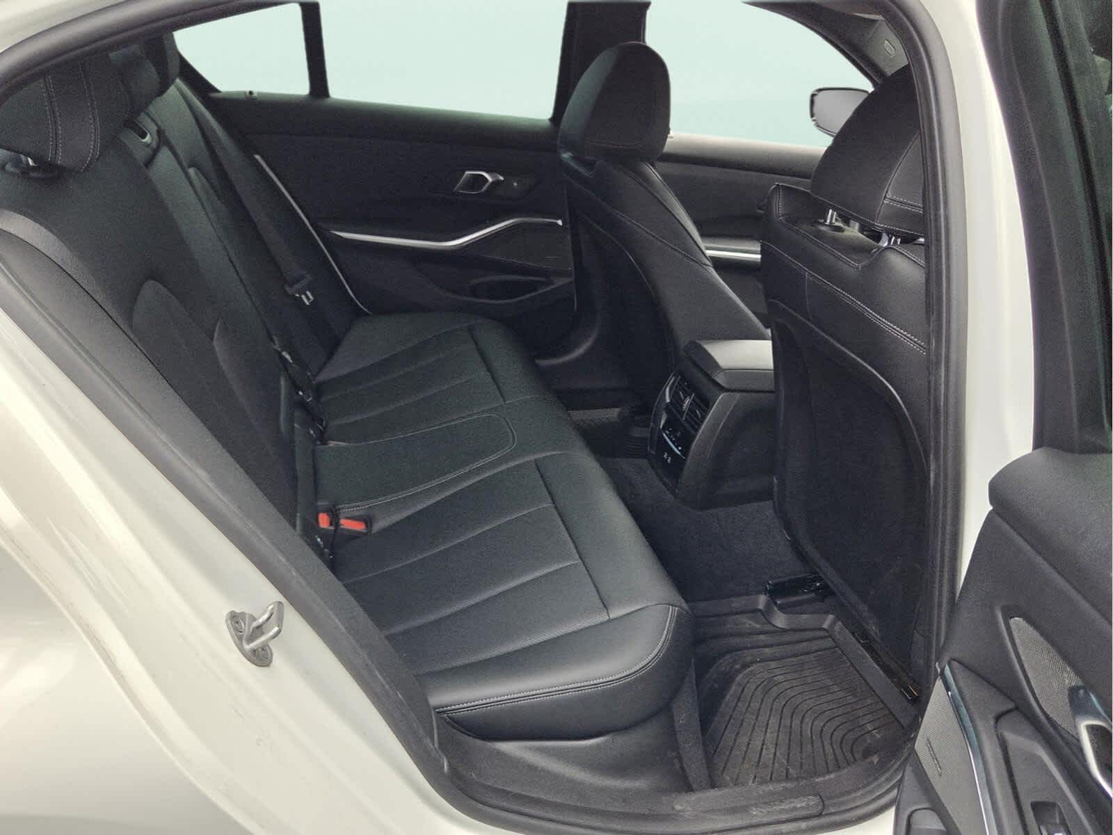 2024 BMW 330i 330i