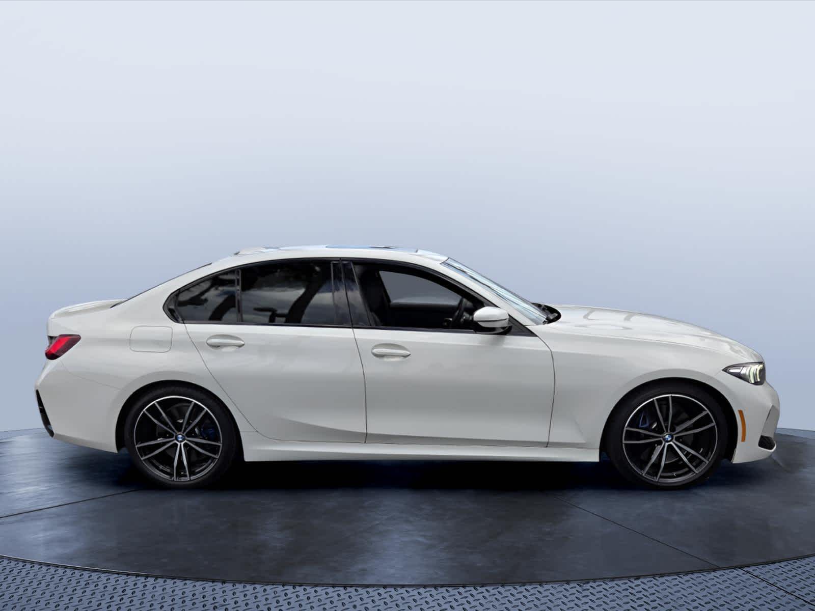 2024 BMW 330i 330i