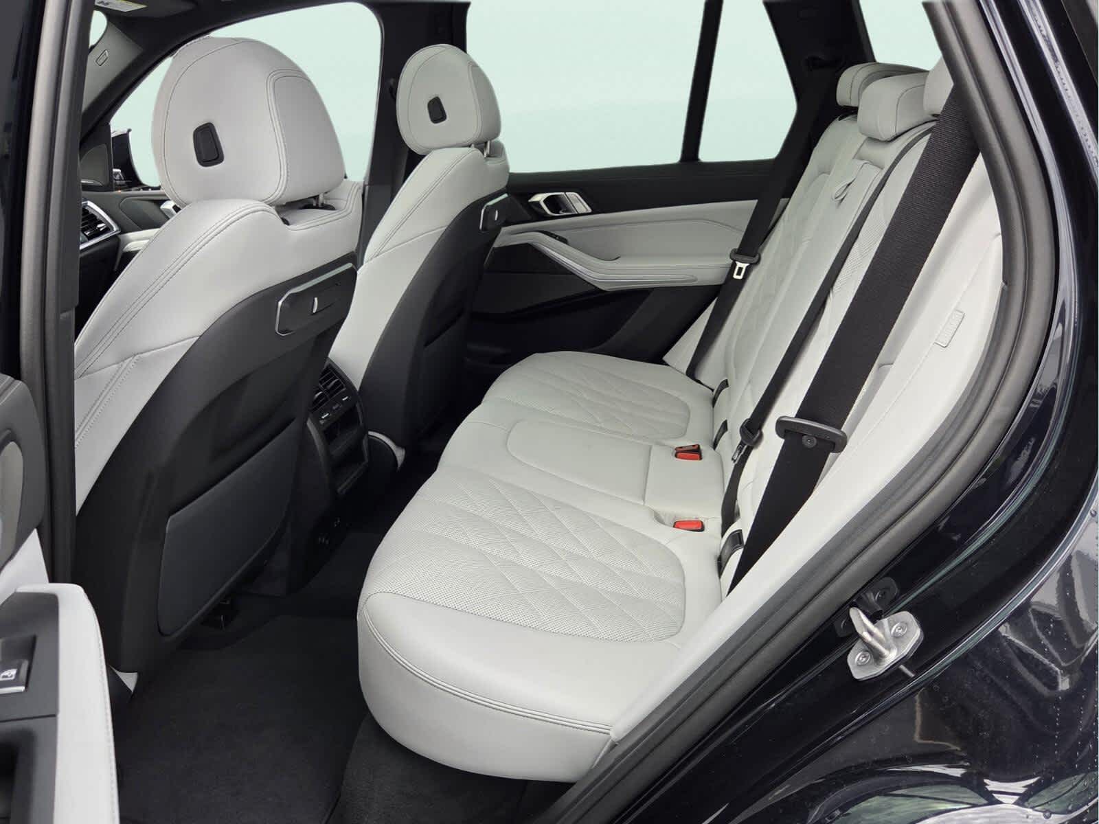 2026 BMW X5 sDrive40i sDrive40i