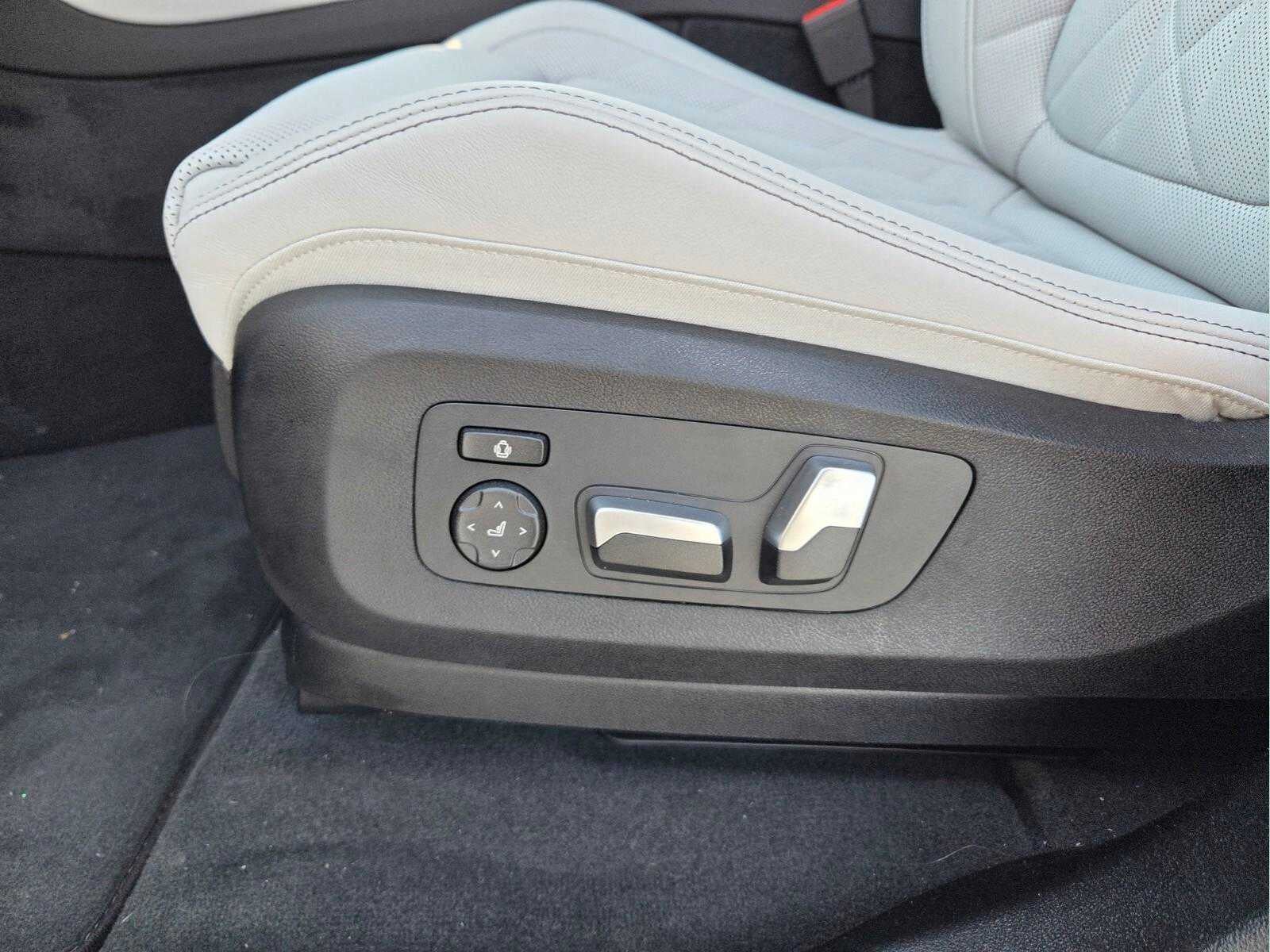 2026 BMW X5 sDrive40i sDrive40i