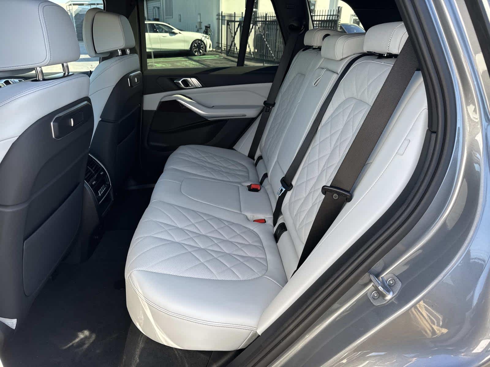 2026 BMW X5 sDrive40i sDrive40i