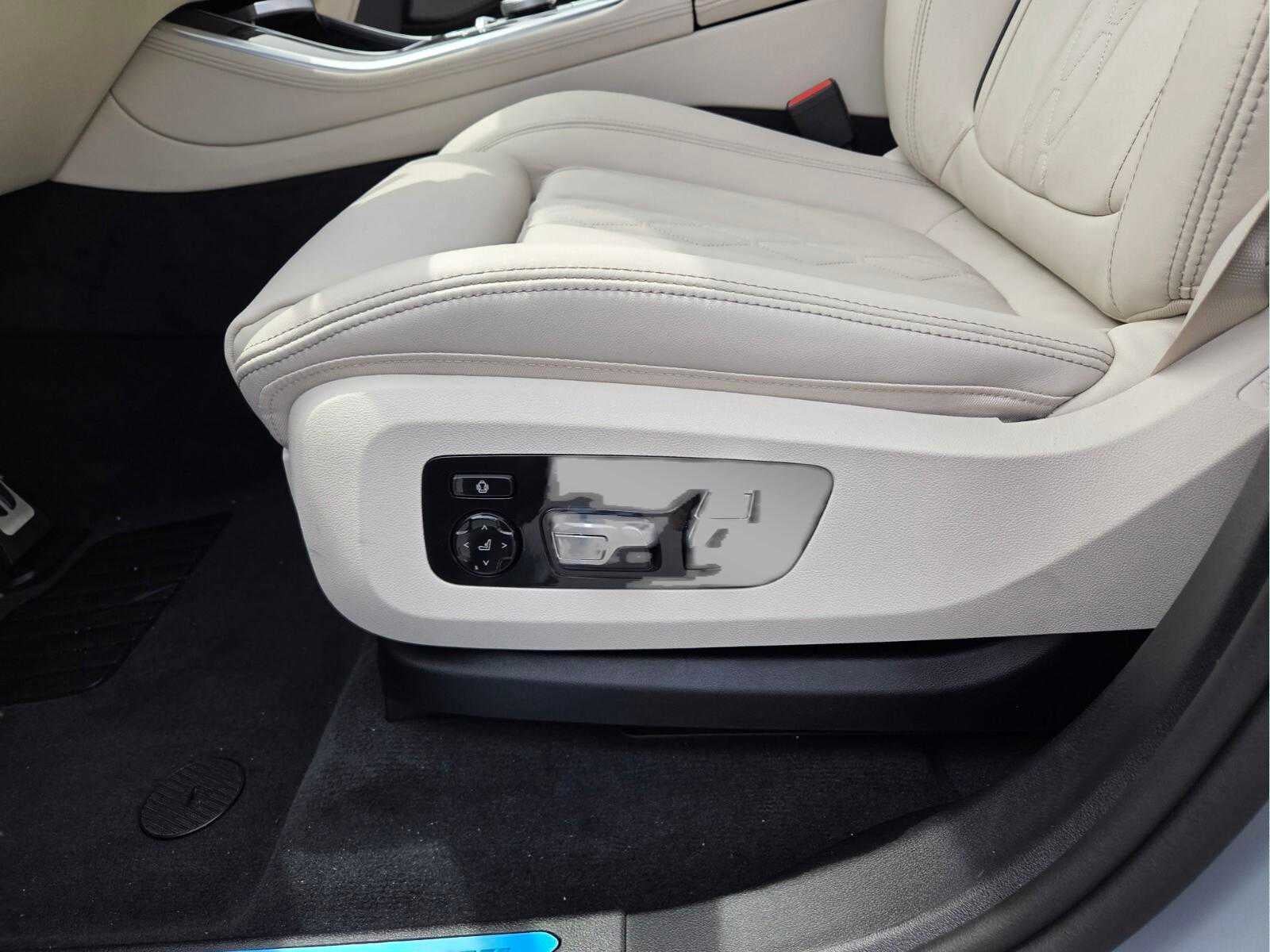 2026 BMW X5 sDrive40i sDrive40i