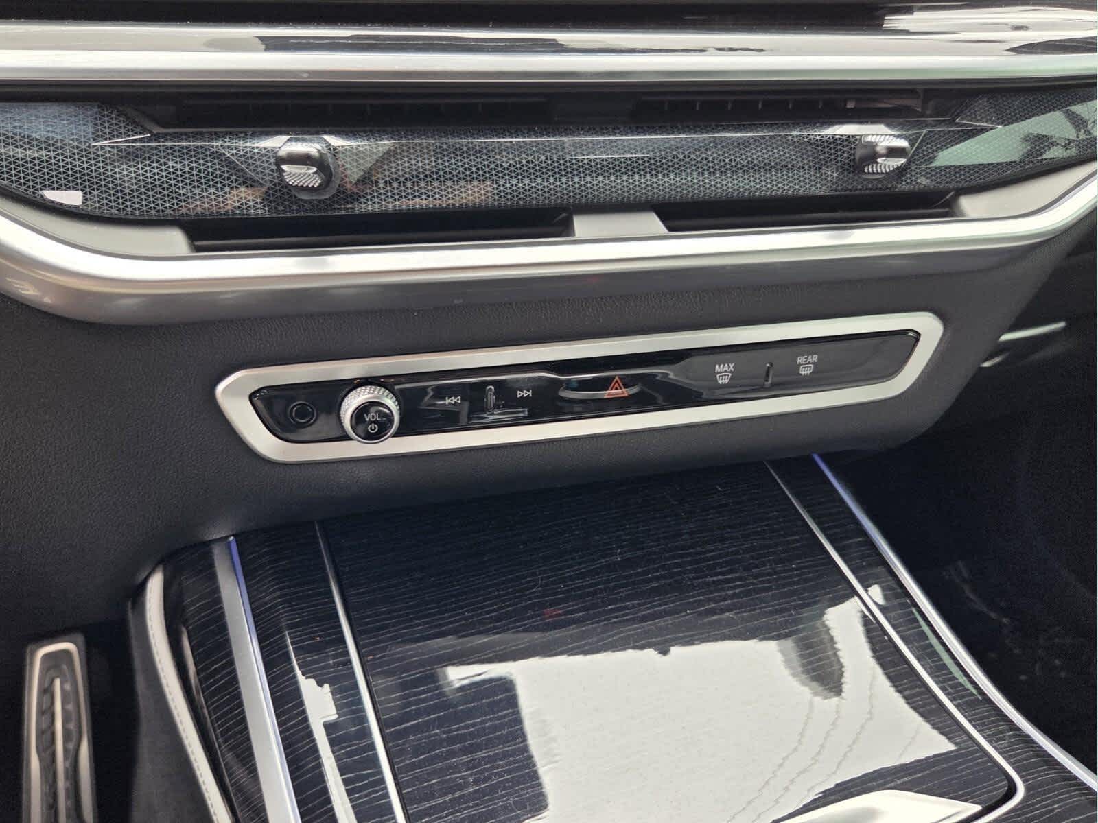 2024 BMW X7 xDrive40i xDrive40i