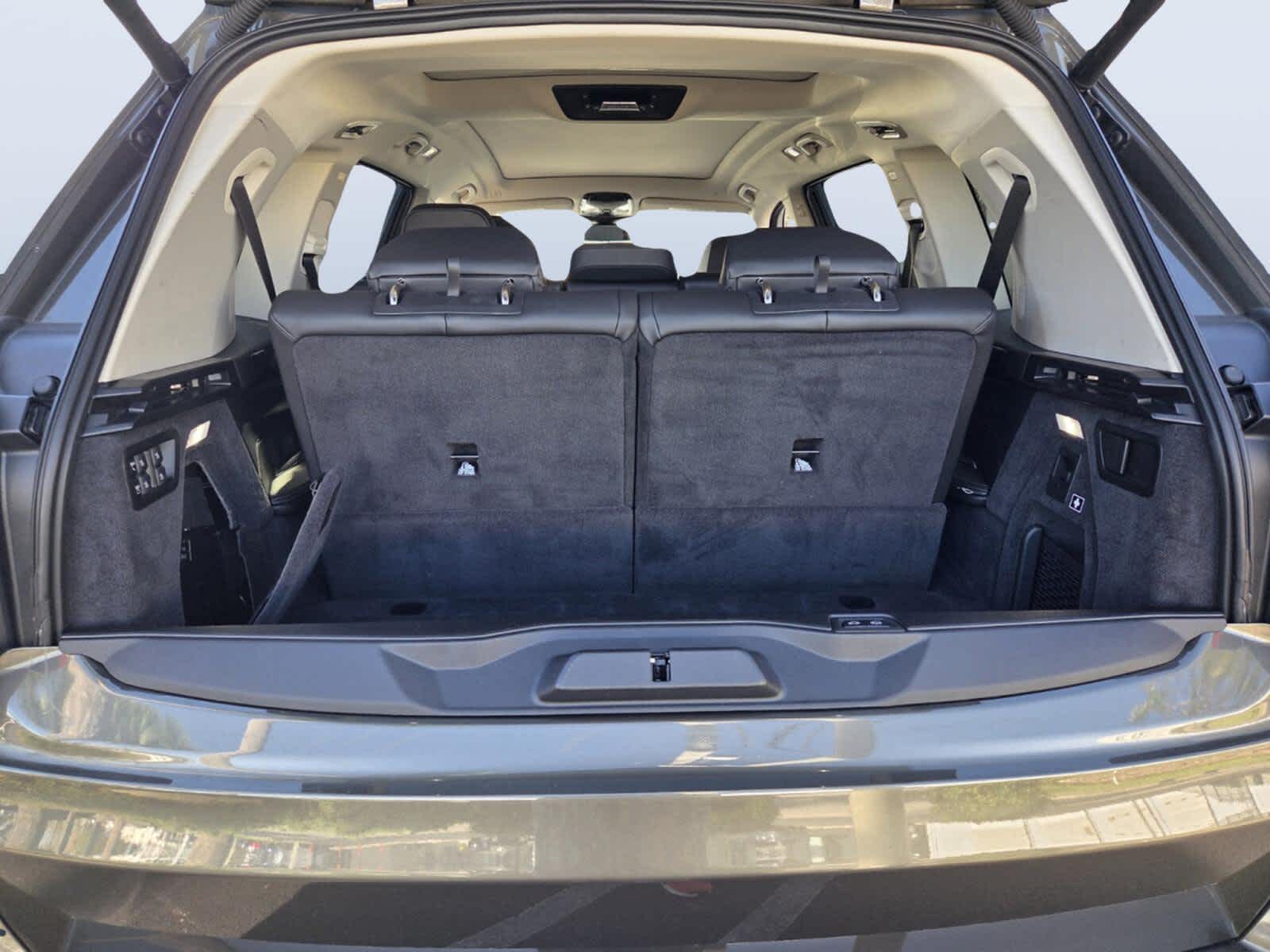 2026 BMW X7 xDrive40i xDrive40i