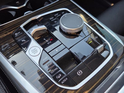 2026 BMW X7 xDrive40i xDrive40i