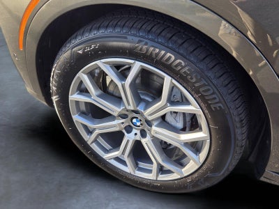 2026 BMW X7 xDrive40i xDrive40i