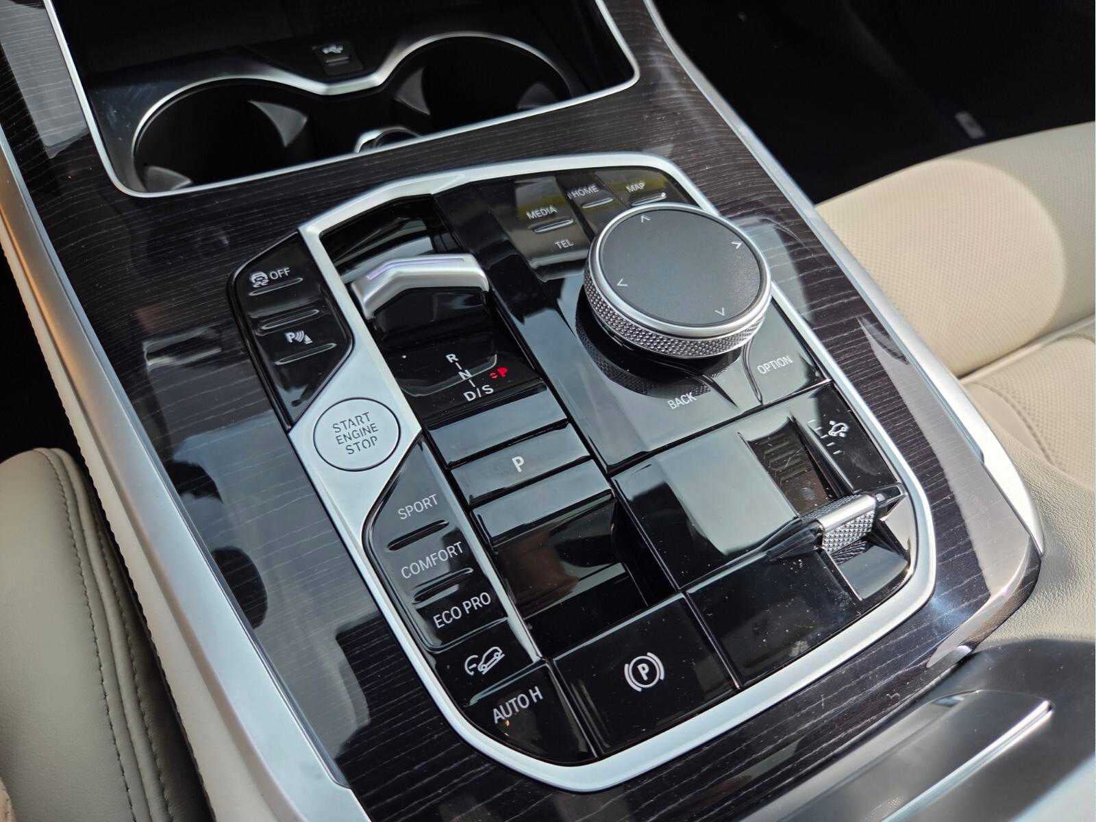 2027 BMW X7 xDrive40i xDrive40i