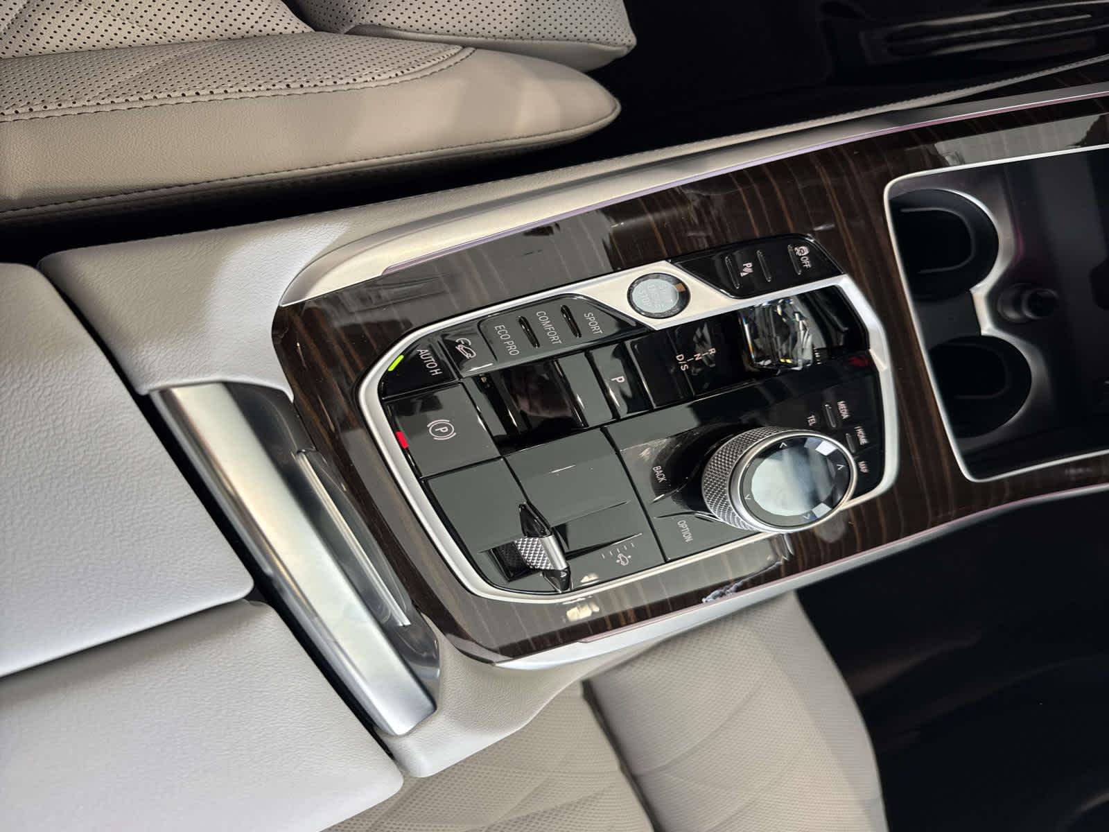 2026 BMW X7 xDrive40i xDrive40i