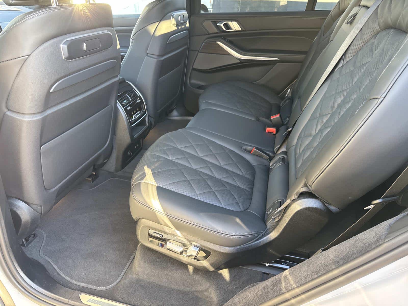 2026 BMW X7 xDrive40i xDrive40i