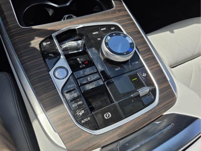 2026 BMW X7 xDrive40i xDrive40i