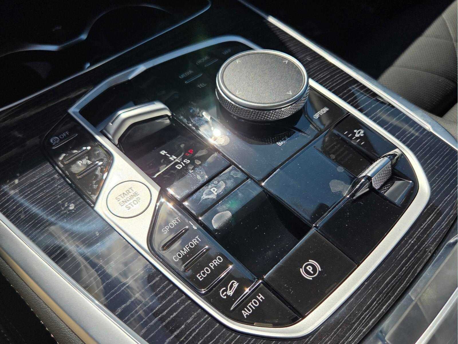2027 BMW X7 xDrive40i xDrive40i