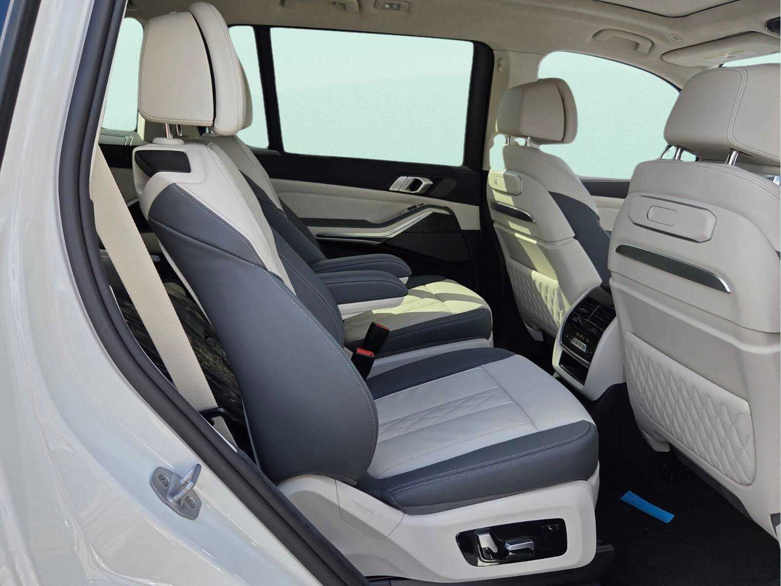 2027 BMW X7 xDrive40i xDrive40i