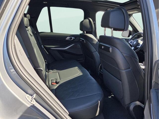 2025 BMW X5 xDrive40i xDrive40i