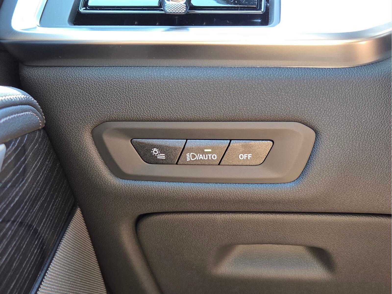 2026 BMW X5 xDrive40i xDrive40i