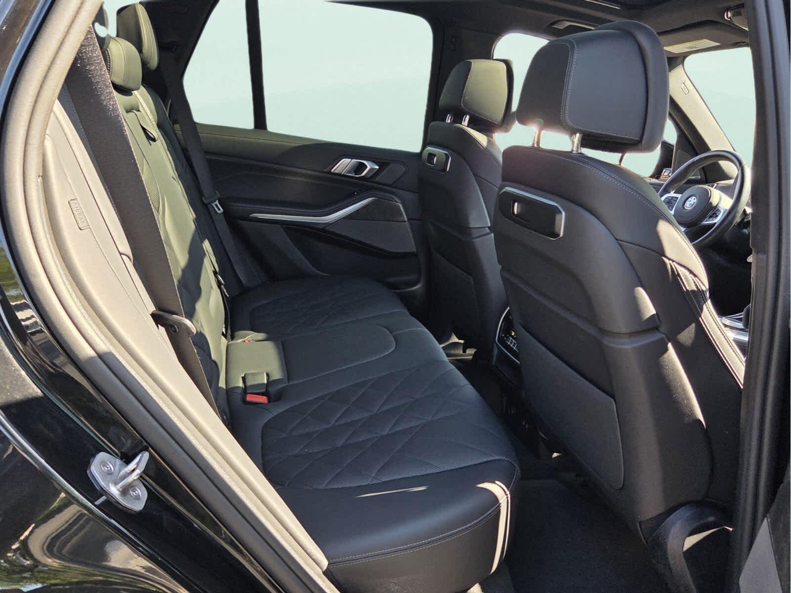 2025 BMW X5 xDrive40i xDrive40i