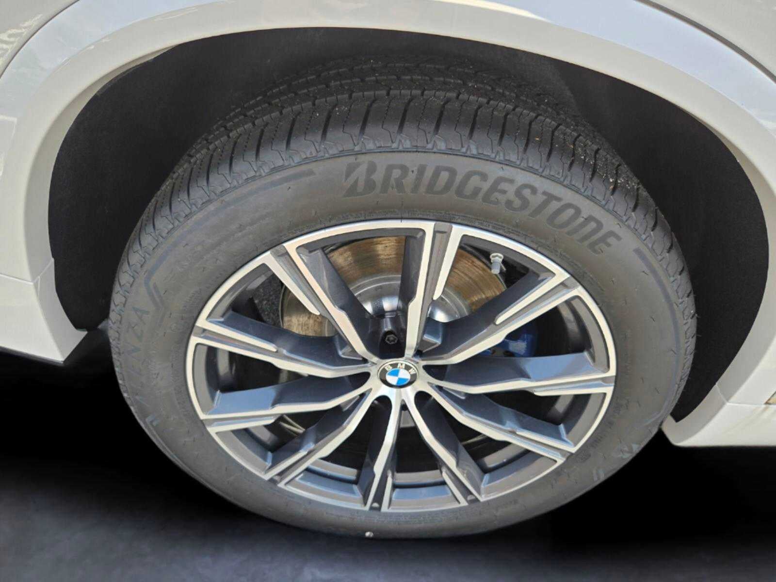 2026 BMW X5 xDrive40i xDrive40i