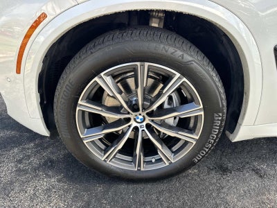 2025 BMW X5 xDrive40i xDrive40i