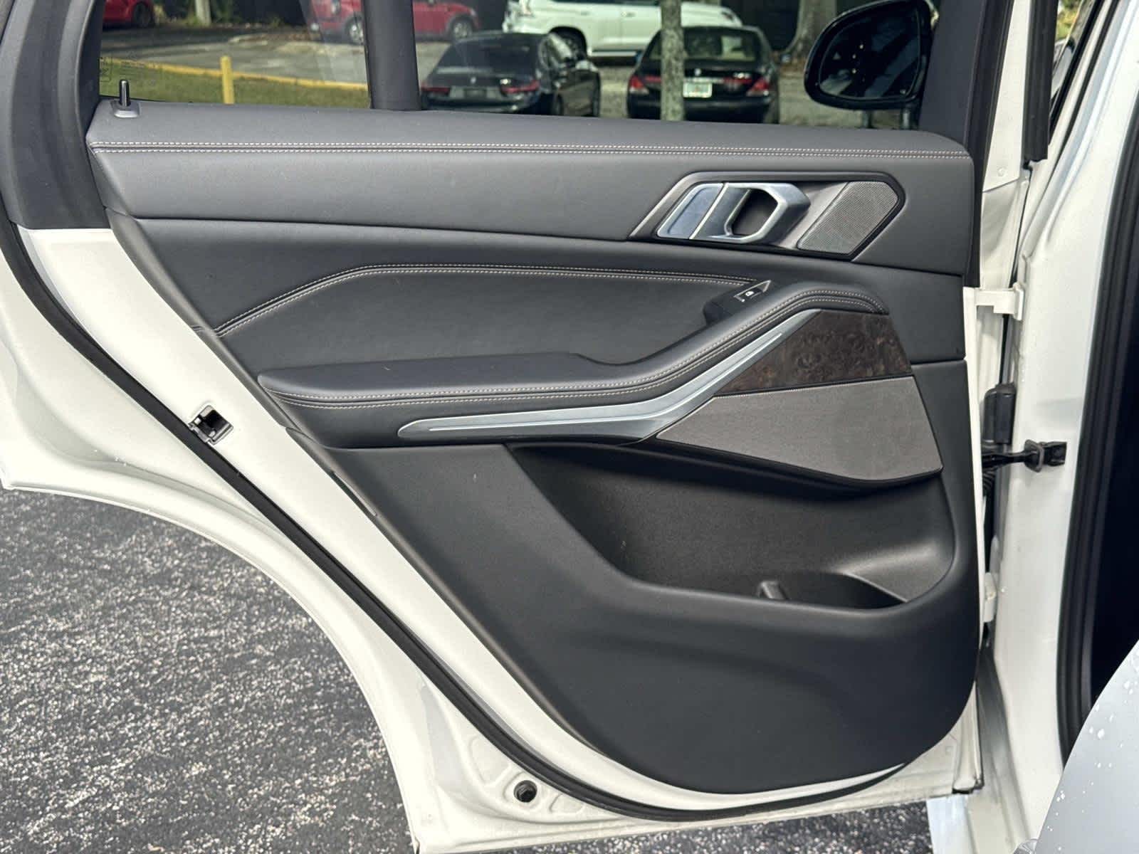 2025 BMW X5 xDrive40i xDrive40i