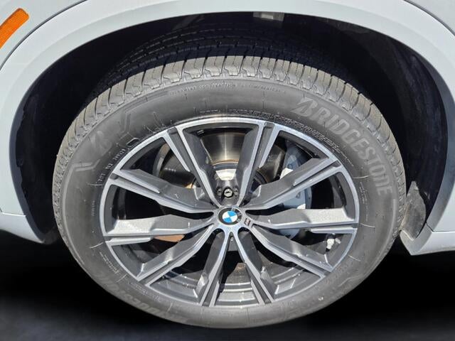 2025 BMW X5 xDrive40i xDrive40i