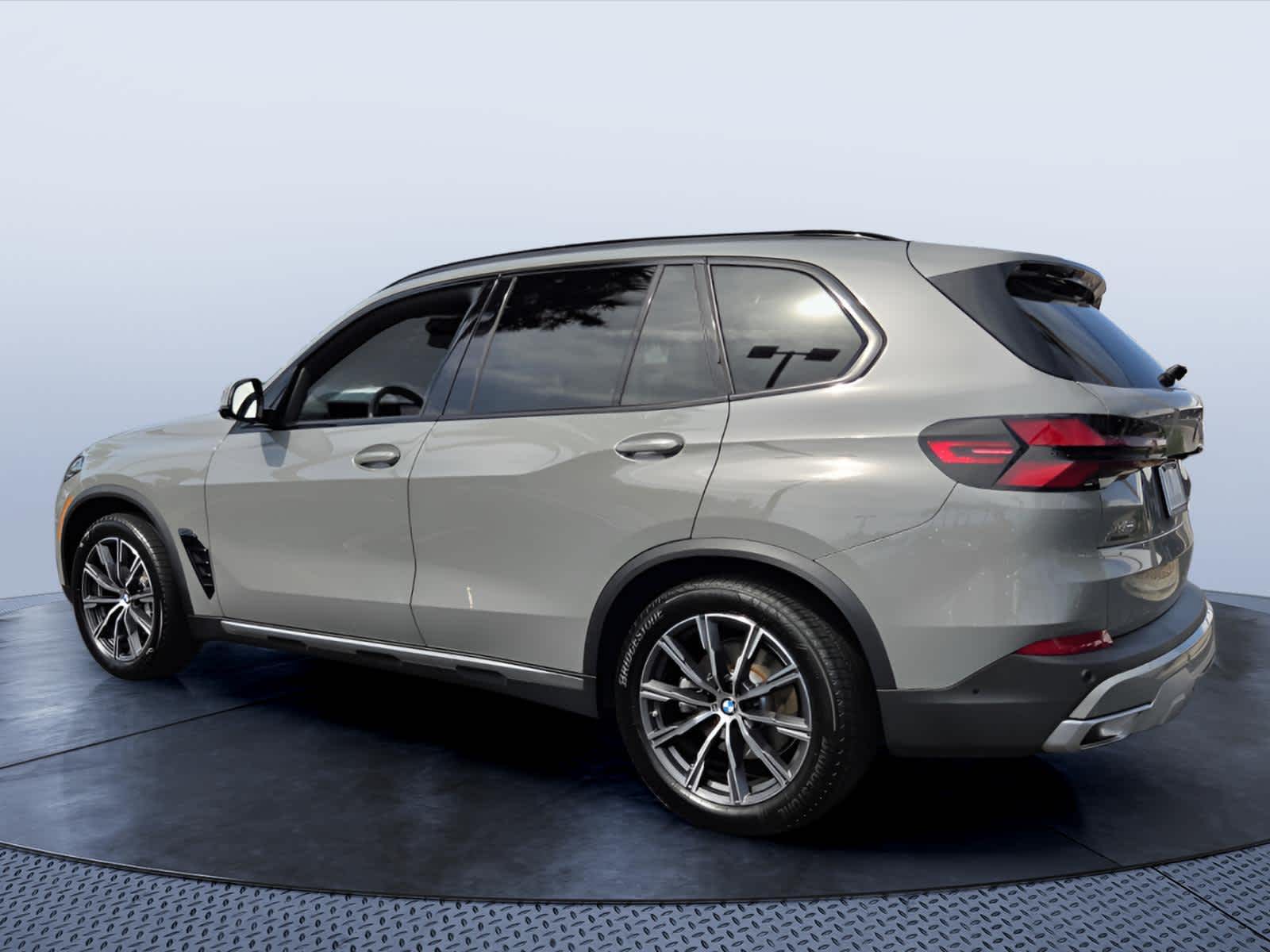 2025 BMW X5 xDrive40i xDrive40i