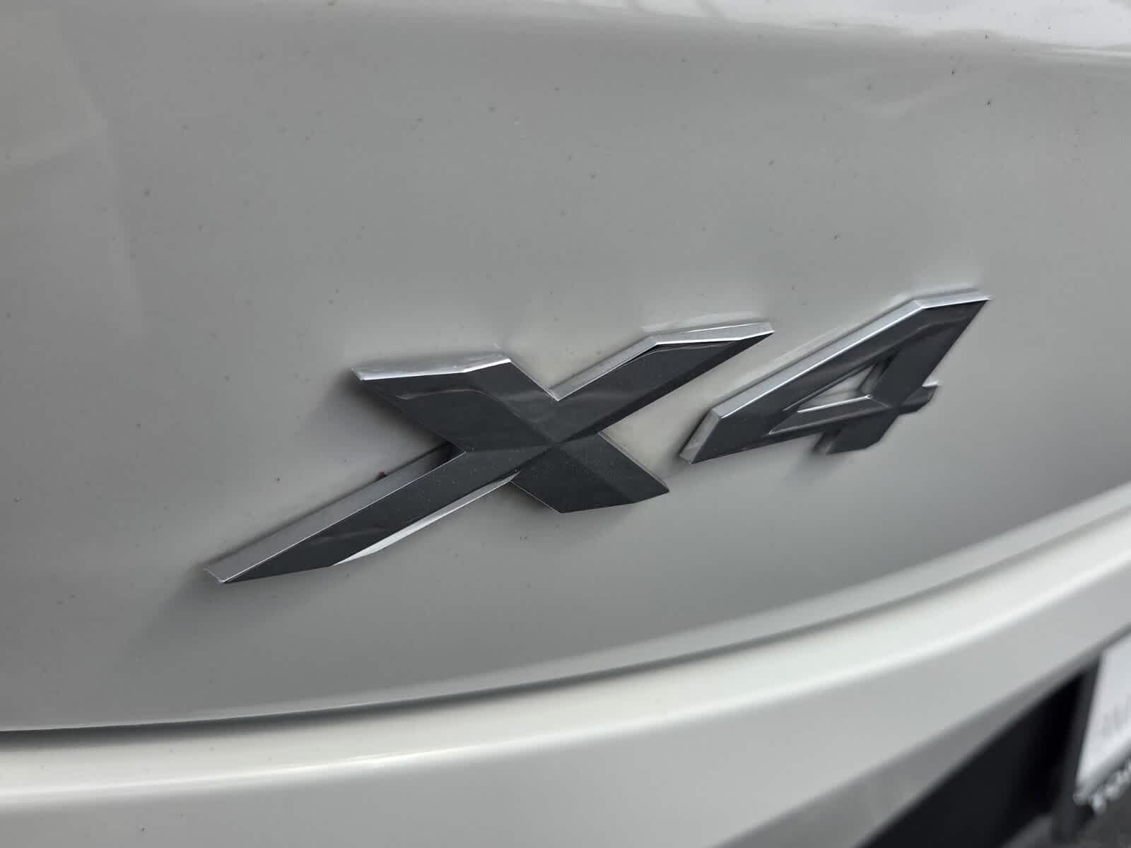 2025 BMW X4 xDrive30i xDrive30i