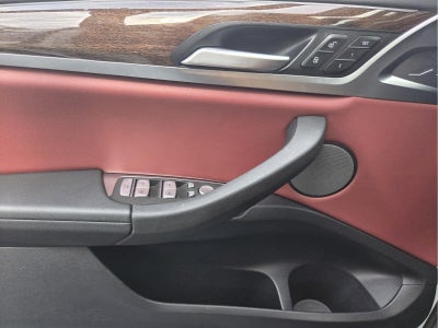 2025 BMW X4 xDrive30i xDrive30i
