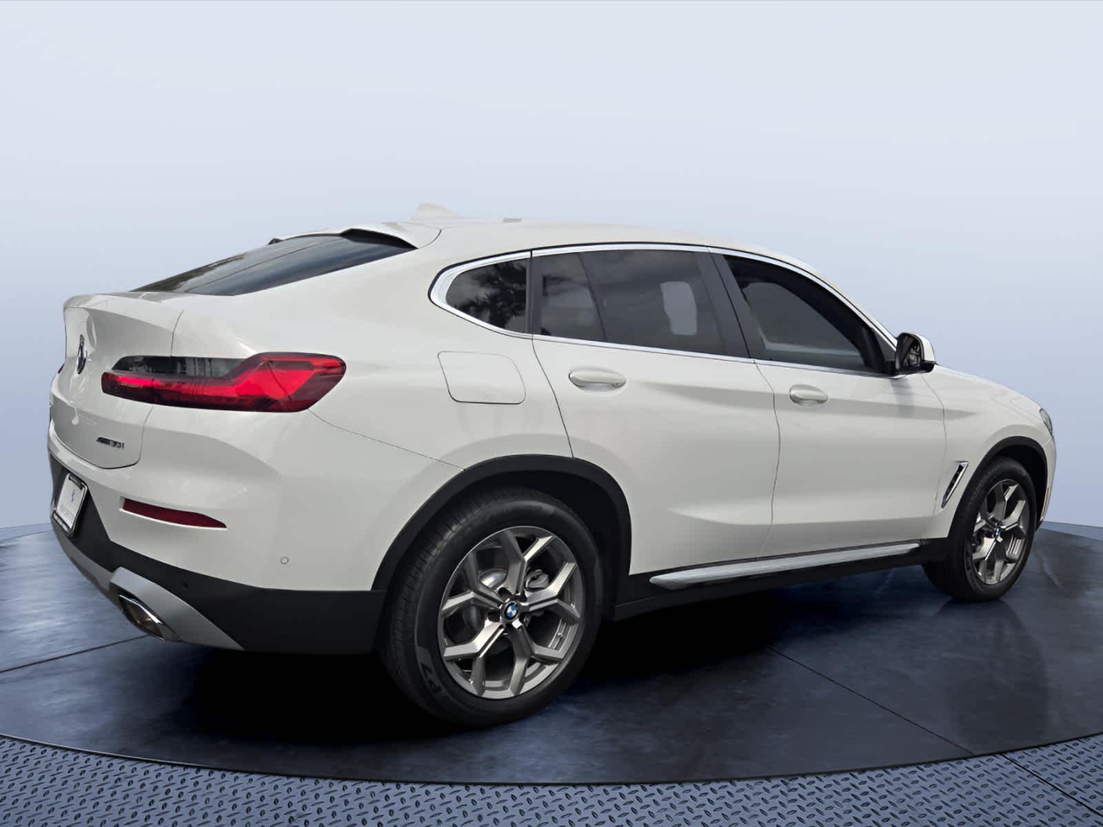 2025 BMW X4 xDrive30i xDrive30i
