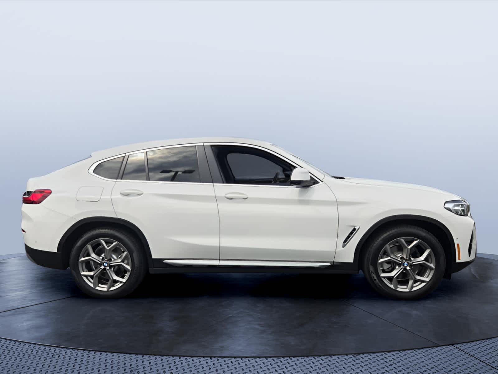 2025 BMW X4 xDrive30i xDrive30i