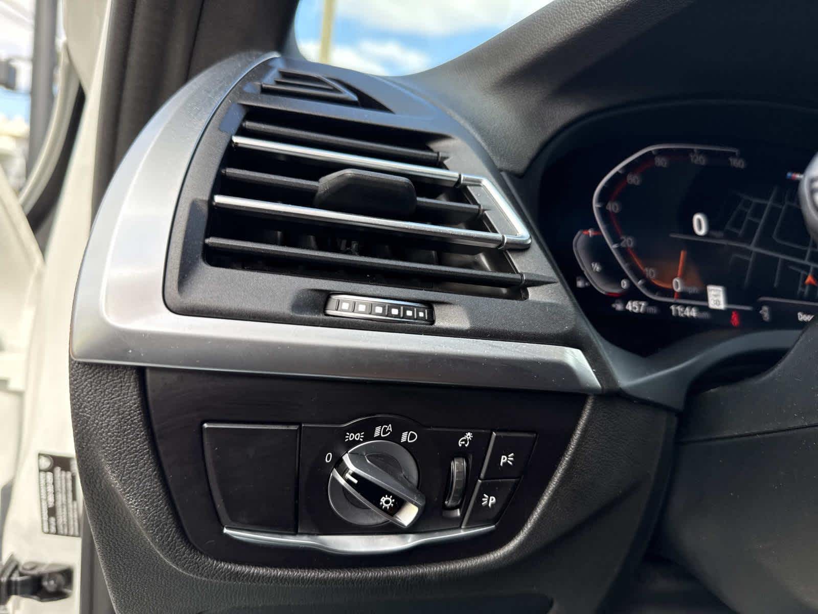 2023 BMW X4 xDrive30i