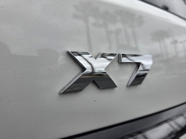 2025 BMW X7 M60i M60i