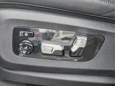 2025 BMW X7 M60i M60i