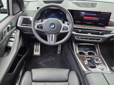2025 BMW X7 M60i M60i