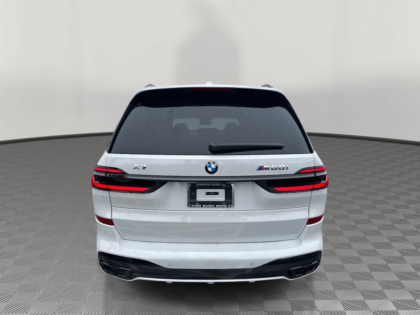 2026 BMW X7 M60i