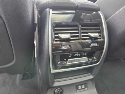 2027 BMW X7 M60i M60i