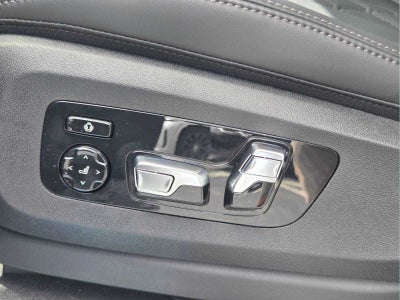 2027 BMW X7 M60i M60i