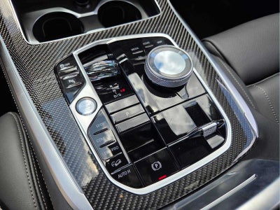2027 BMW X7 M60i M60i
