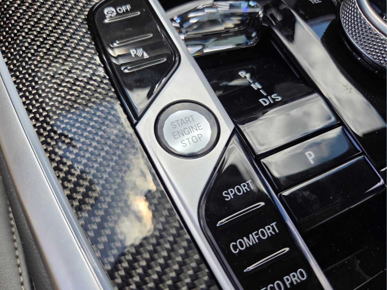 2027 BMW X7 M60i M60i