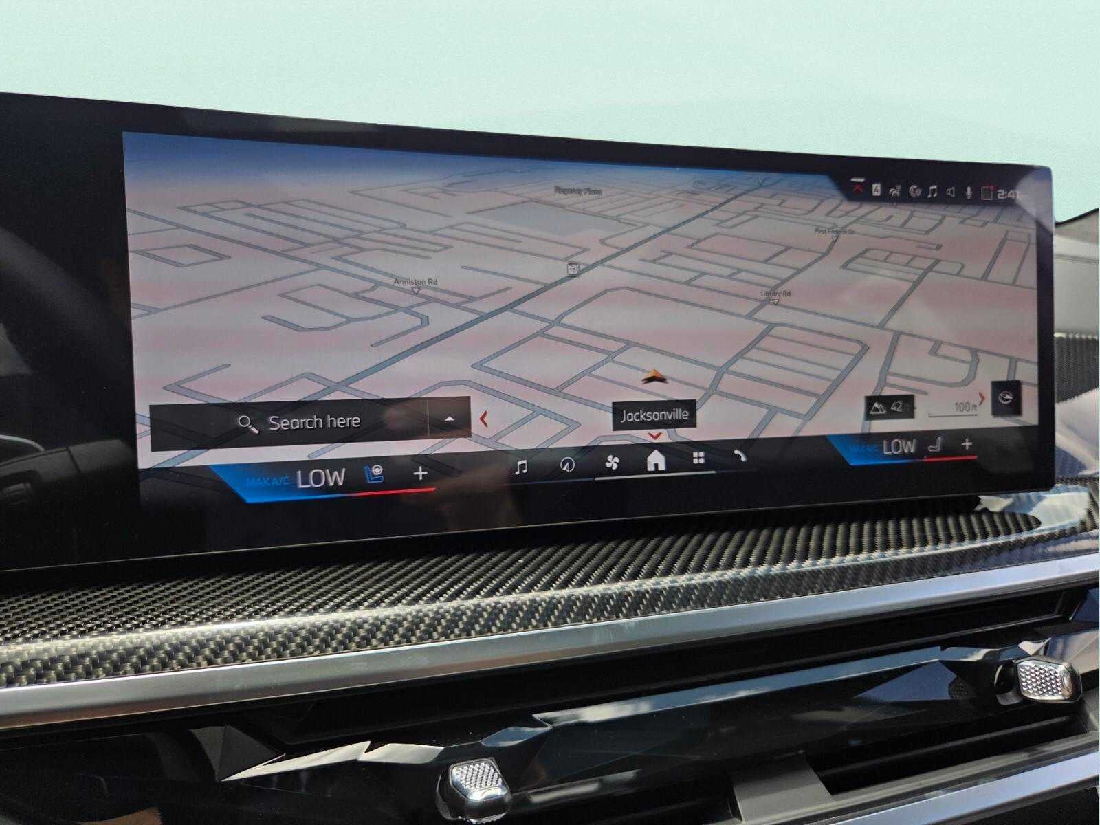 2027 BMW X7 M60i M60i