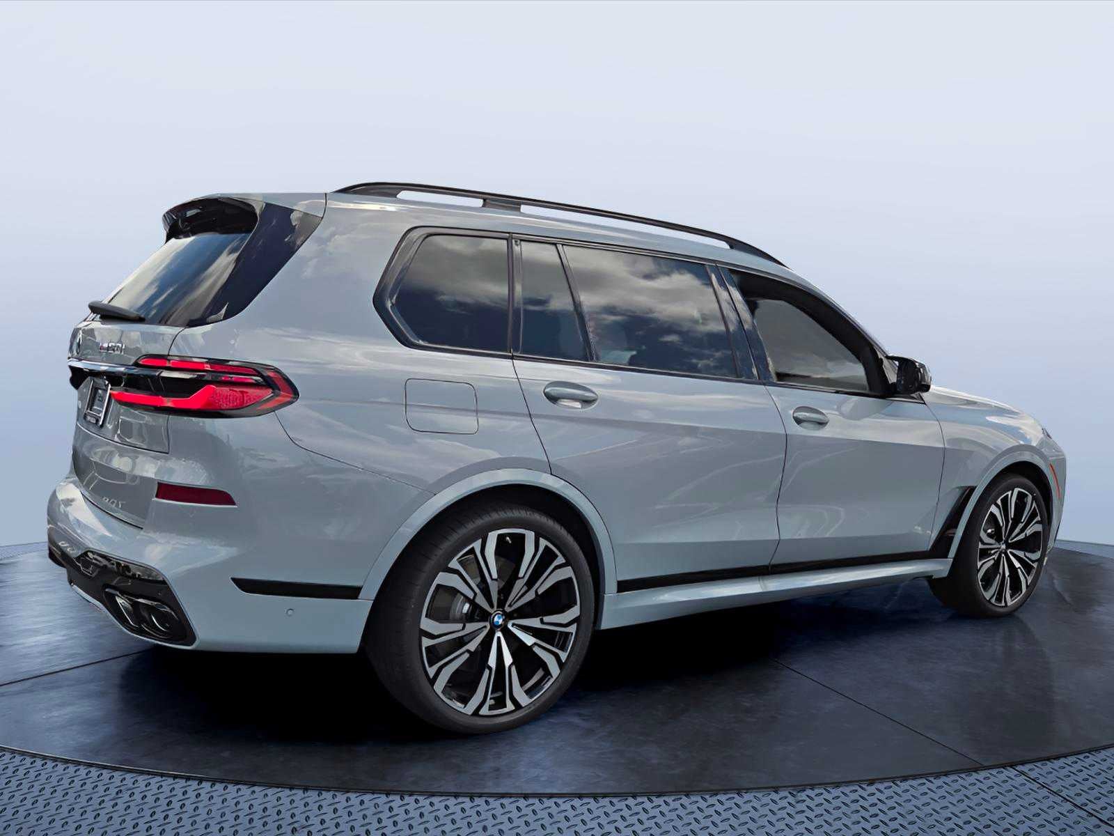 2027 BMW X7 M60i M60i