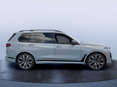 2027 BMW X7 M60i M60i