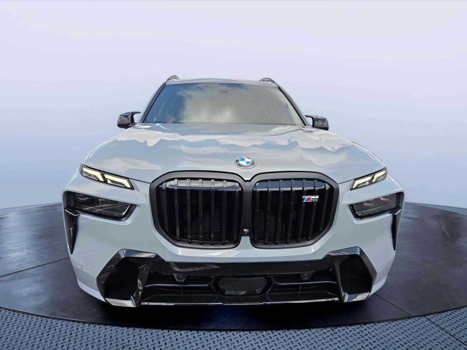 2027 BMW X7 M60i M60i