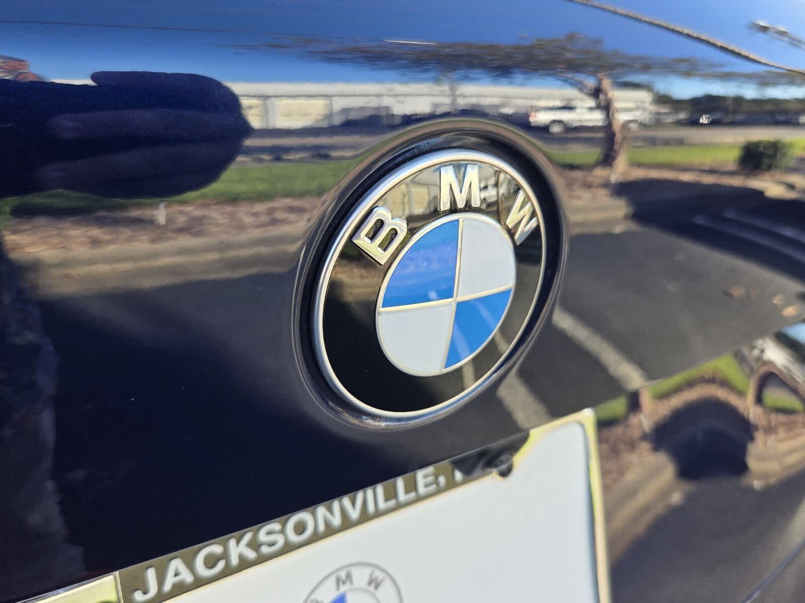 2025 BMW X5 M60i M60i