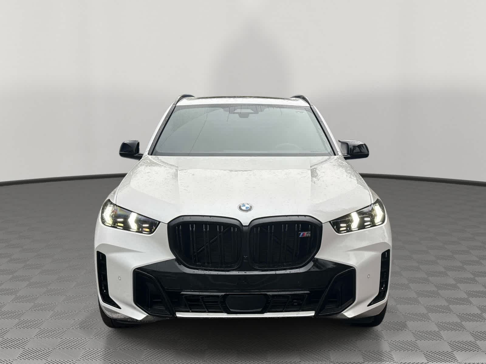 2026 BMW X5 M60i M60i